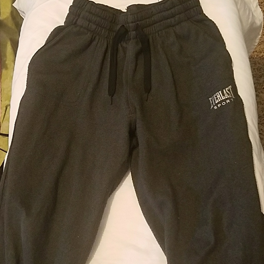 Boys Everlast sweat pants